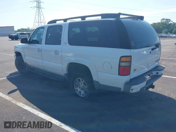 ✅ 2004 Chevrolet Suburban LT • VIN: 3GNFK16Z94G240561 • Лот: 42769241. Опубликован ранее на IAAI с пробегом 246 438 миль. Бесплатный доступ к архиву аукционных продаж из США и подробный отчёт об истории автомобиля на DreamBid. Изображение 6.