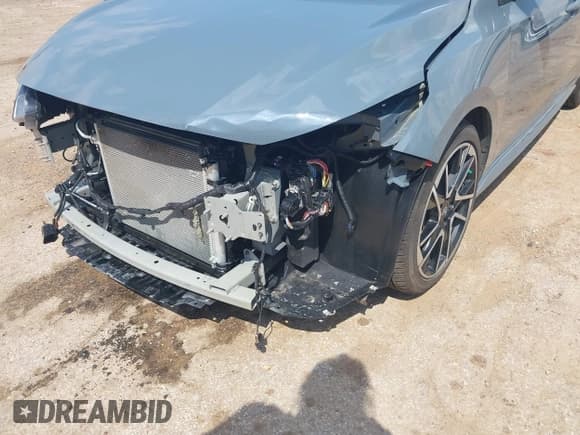 ✅ 2024 Nissan Sentra SR • VIN: 3N1AB8DV9RY247607 • Lot: 43109150. Listed on IAAI with 36,742 mi. Free auction sales archive from the USA and detailed vehicle history report at DreamBid. Image 20.