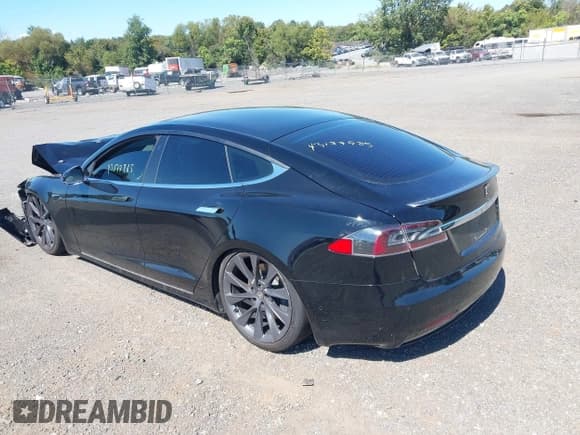 ✅ 2020 Tesla Model S Long Range • VIN: 5YJSA1E26LF415223 • Lot: 43177985. Wystawiony na IAAI z przebiegiem Nie podano. Bezpłatny archiwum sprzedaży aukcyjnych z USA i szczegółowy raport historii pojazdu na DreamBid. Zdjęcie 3.