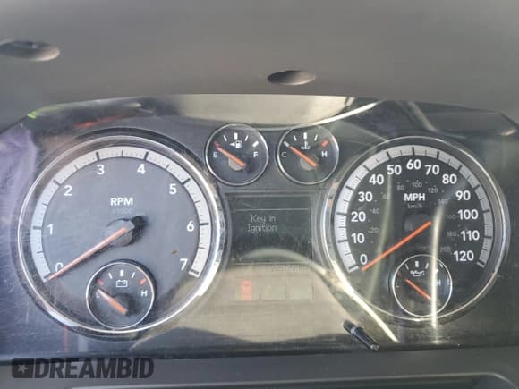 ✅ 2010 Dodge 1500 Laramie • VIN: 1D7RV1CT1AS127629 • Lot: 82601985. Wystawiony na Copart z przebiegiem 231 601 mil. Bezpłatny archiwum sprzedaży aukcyjnych z USA i szczegółowy raport historii pojazdu na DreamBid. Zdjęcie 9.