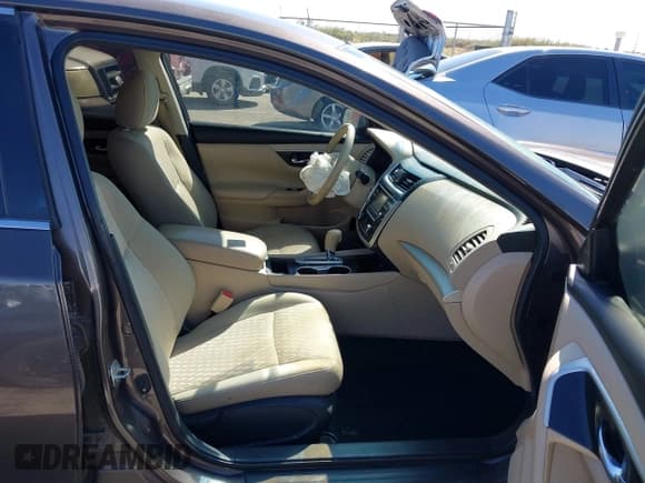 ✅ 2017 Nissan Altima S • VIN: 1N4AL3AP9HC201159 • Lot: 43455080. Listed on IAAI with 101,343 mi. Free auction sales archive from the USA and detailed vehicle history report at DreamBid. Image 5.