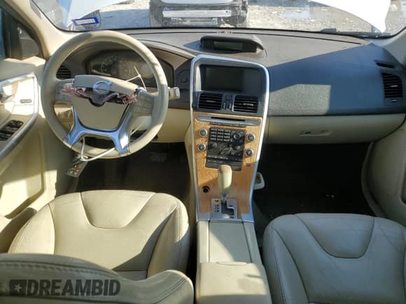 ✅ 2011 Volvo XC60 3.2L • VIN: YV4952DLXB2172632 • Лот: 91456965. Опубликован ранее на Copart с пробегом 153 979 миль. Бесплатный доступ к архиву аукционных продаж из США и подробный отчёт об истории автомобиля на DreamBid. Изображение 8.