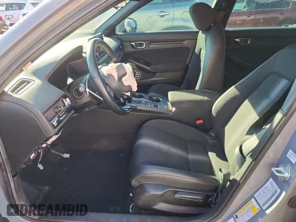 ✅ 2025 Honda Civic Sport • VIN: 2HGFE2F53SH533826 • Lot: 90345825. Wystawiony na Copart z przebiegiem 15 055 mil. Bezpłatny archiwum sprzedaży aukcyjnych z USA i szczegółowy raport historii pojazdu na DreamBid. Zdjęcie 7.