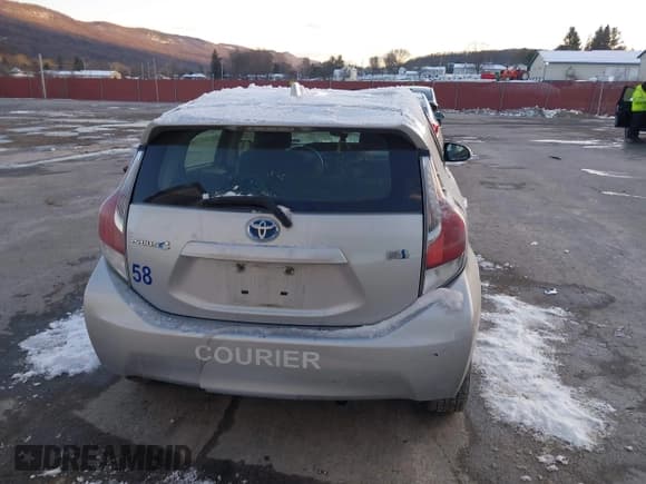 ✅ 2016 Toyota Prius One • VIN: JTDKDTB3XG1137358 • Lot: 43845410. Listed on IAAI with 460,521 mi. Free auction sales archive from the USA and detailed vehicle history report at DreamBid. Image 16.