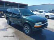 ✅ 2004 Chevrolet Blazer Fleet • VIN: 1GNCS13X14K109493 • Lot: 41780876. Wystawiony na IAAI z przebiegiem 117 653 mil. Bezpłatny archiwum sprzedaży aukcyjnych z USA i szczegółowy raport historii pojazdu na DreamBid. Zdjęcie 1.
