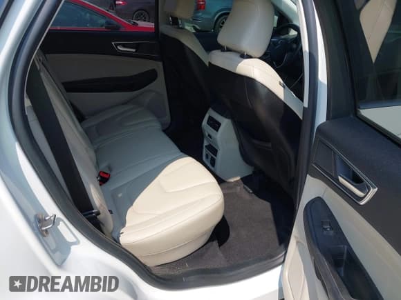 ✅ 2021 Ford Edge Titanium • VIN: 2FMPK4K98MBA18760 • Lot: 43090137. Wystawiony na IAAI z przebiegiem 66 752 mil. Bezpłatny archiwum sprzedaży aukcyjnych z USA i szczegółowy raport historii pojazdu na DreamBid. Zdjęcie 8.