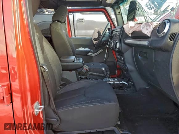 ✅ 2017 Jeep Wrangler Unlimited Sahara • VIN: 1C4BJWEG3HL750873 • Lot: 94561895. Listed on Copart with 68,608 mi. Free auction sales archive from the USA and detailed vehicle history report at DreamBid. Image 7.
