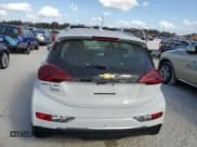 ✅ 2020 Chevrolet Bolt EV Premier • VIN: 1G1FZ6S0XL4147836 • Lot: 76672344. Wystawiony na Copart z przebiegiem Nie podano. Bezpłatny archiwum sprzedaży aukcyjnych z USA i szczegółowy raport historii pojazdu na DreamBid. Zdjęcie 6.