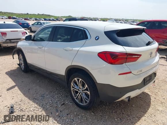 ✅ 2018 BMW X2 sDrive28i • VIN: WBXYJ3C37JEJ82536 • Lot: 42007039. Listed on IAAI with 76,626 mi. Free auction sales archive from the USA and detailed vehicle history report at DreamBid. Image 3.