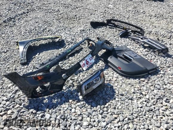 ✅ 2023 Mercedes-Benz GLB 250 • VIN: W1N4M4HB5PW267010 • Lot: 86669275. Listed on Copart with 44,760 mi. Free auction sales archive from the USA and detailed vehicle history report at DreamBid. Image 13.