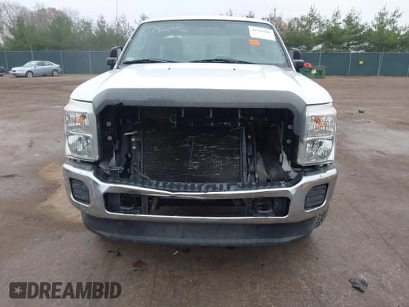 ✅ 2014 Ford F-250 XL • VIN: 1FT7X2B63EEA98605 • Lot: 43742482. Wystawiony na IAAI z przebiegiem 148 458 mil. Bezpłatny archiwum sprzedaży aukcyjnych z USA i szczegółowy raport historii pojazdu na DreamBid. Zdjęcie 6.