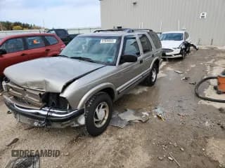 ✅ 2000 Chevrolet Blazer LT • VIN: 1GNDT13W0Y2119558 • Лот: 91049055. Опубликован ранее на Copart с пробегом 198 685 миль. Бесплатный доступ к архиву аукционных продаж из США и подробный отчёт об истории автомобиля на DreamBid. Изображение 1.