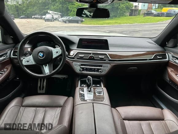 ✅ 2020 BMW 7 Series 740i xDrive • VIN: WBA7T4C04LCE19948 • Lot: 61751895. Listed on Copart with 37,579 mi. Free auction sales archive from the USA and detailed vehicle history report at DreamBid. Image 6.