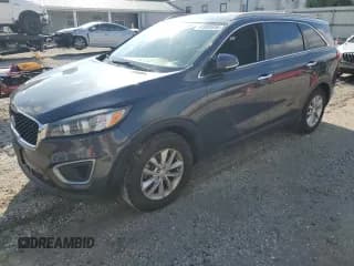 ✅ 2017 Kia Sorento LX • VIN: 5XYPG4A38HG206957 • Лот: 81802655. Опубликован ранее на Copart с пробегом 221 453 миль. Бесплатный доступ к архиву аукционных продаж из США и подробный отчёт об истории автомобиля на DreamBid. Изображение 1.