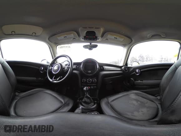 ✅ 2018 MINI Hardtop Cooper • VIN: WMWXP5C56J2D71961 • Lot: 41933887. Listed on IAAI with 53,434 mi. Free auction sales archive from the USA and detailed vehicle history report at DreamBid. Image 18.