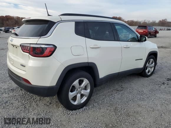 ✅ 2018 Jeep Compass Altitude • VIN: 3C4NJCBB8JT414344 • Lot: 93191135. Listed on Copart with 20,972 mi. Free auction sales archive from the USA and detailed vehicle history report at DreamBid. Image 3.