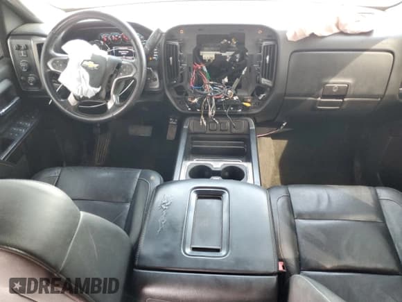 ✅ 2017 Chevrolet Silverado 2500HD LT • VIN: 1GC1KVEY8HF241842 • Lot: 60222555. Wystawiony na Copart z przebiegiem 132 131 mil. Bezpłatny archiwum sprzedaży aukcyjnych z USA i szczegółowy raport historii pojazdu na DreamBid. Zdjęcie 8.