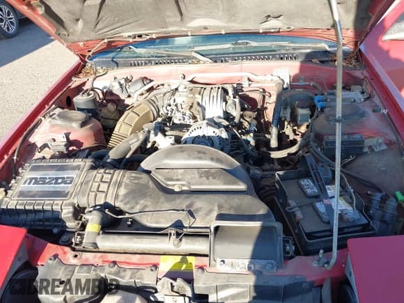✅ 1987 Mazda RX-7 • VIN: JM1FC3316H0515751 • Lot: 43821116. Wystawiony na IAAI z przebiegiem 92 708 mil. Bezpłatny archiwum sprzedaży aukcyjnych z USA i szczegółowy raport historii pojazdu na DreamBid. Zdjęcie 10.