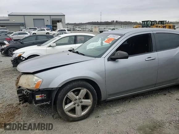 ✅ 2013 Dodge Avenger SE • VIN: 1C3CDZAB2DN534801 • Лот: 82058024. Опубликован ранее на Copart с пробегом 200 209 миль. Бесплатный доступ к архиву аукционных продаж из США и подробный отчёт об истории автомобиля на DreamBid. Изображение 11.