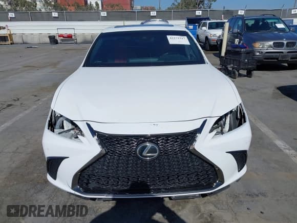 ✅ 2019 Lexus ES 350 • VIN: 58ABZ1B1XKU043349 • Лот: 42272317. Опубликован ранее на IAAI с пробегом 90 182 миль. Бесплатный доступ к архиву аукционных продаж из США и подробный отчёт об истории автомобиля на DreamBid. Изображение 13.