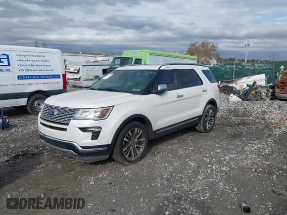 ✅ 2018 Ford Explorer Platinum • VIN: 1FM5K8HT0JGA96195 • Лот: 43659156. Опубликован ранее на IAAI с пробегом 75 269 миль. Бесплатный доступ к архиву аукционных продаж из США и подробный отчёт об истории автомобиля на DreamBid. Изображение 2.