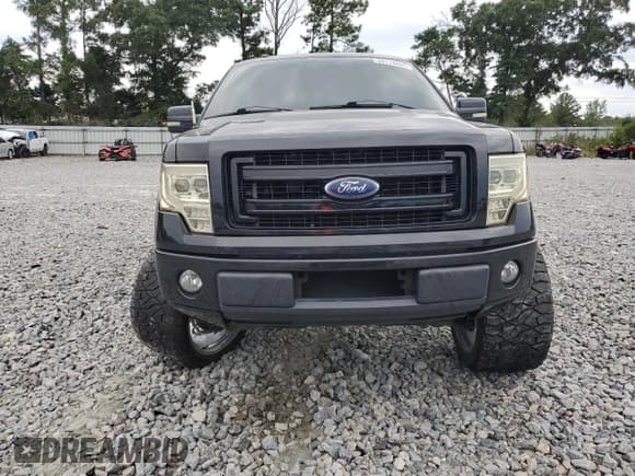 ✅ 2013 Ford F-150 XL • VIN: 1FTFW1CF2DFA51002 • Lot: 69778665. Wystawiony na Copart z przebiegiem 144 222 mil. Bezpłatny archiwum sprzedaży aukcyjnych z USA i szczegółowy raport historii pojazdu na DreamBid. Zdjęcie 5.