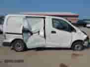 2015 Chevrolet City Express Cargo LS z VIN 3N63M0YN0FK701430, wystawiony jako IAAI lot #42425837 z przebiegiem 109 938 mil mil oraz . Historia ofert i sprzedaży dostępna na DreamBid. Obrazek 14.