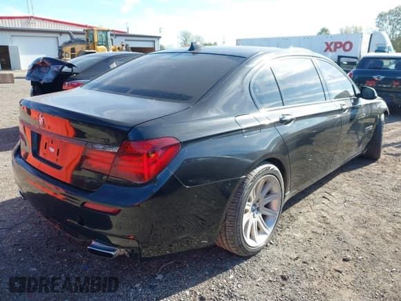 ✅ 2014 BMW 7 Series 740Li • VIN: WBAYE4C52ED138168 • Lot: 43483619. Listed on IAAI with 109,048 mi. Free auction sales archive from the USA and detailed vehicle history report at DreamBid. Image 4.