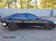 ✅ 2021 BMW 5 Series M550i xDrive • VIN: WBA13BK0XMCG83687 • Lot: 43532393. Wystawiony na IAAI z przebiegiem 73 464 mil. Bezpłatny archiwum sprzedaży aukcyjnych z USA i szczegółowy raport historii pojazdu na DreamBid. Zdjęcie 13.