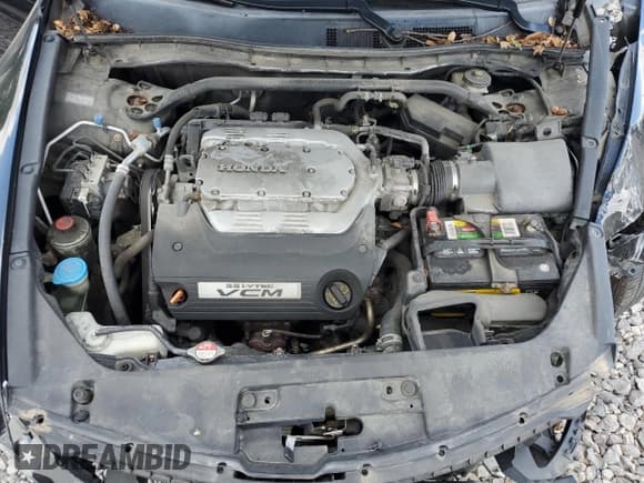 ✅ 2011 Honda Accord EX-L • VIN: 1HGCS2B82BA008718 • Лот: 68894105. Опубликован ранее на Copart с пробегом Не указан. Бесплатный доступ к архиву аукционных продаж из США и подробный отчёт об истории автомобиля на DreamBid. Изображение 11.