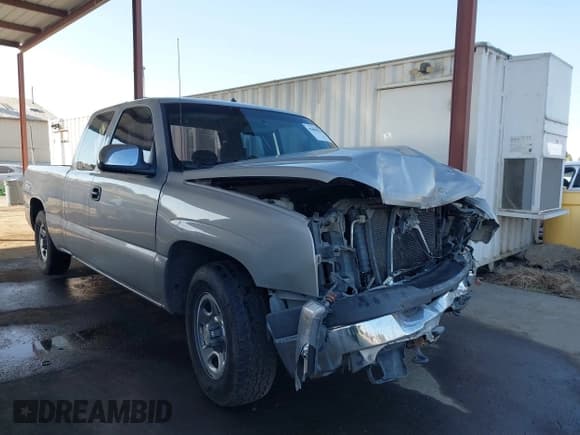 ✅ 2004 Chevrolet Silverado 1500 LS • VIN: 2GCEC19V941120634 • Lot: 43609930. Listed on IAAI with 287,265 mi. Free auction sales archive from the USA and detailed vehicle history report at DreamBid. Image 1.
