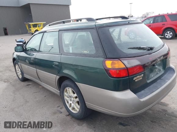 ✅ 2001 Subaru Legacy Outback Limited • VIN: 4S3BH686617608269 • Лот: 41732833. Опубликован ранее на IAAI с пробегом 200 760 миль. Бесплатный доступ к архиву аукционных продаж из США и подробный отчёт об истории автомобиля на DreamBid. Изображение 3.