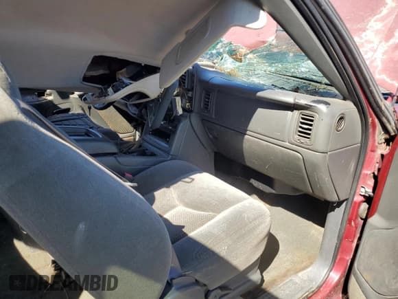 ✅ 2004 Chevrolet Silverado 1500 Z71 • VIN: 1GCEK19T74E225642 • Лот: 75848164. Опубликован ранее на Copart с пробегом Не указан. Бесплатный доступ к архиву аукционных продаж из США и подробный отчёт об истории автомобиля на DreamBid. Изображение 8.