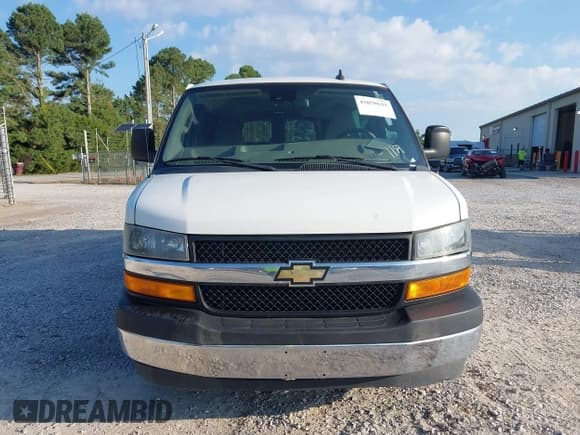 ✅ 2020 Chevrolet Express Passenger LT • VIN: 1GAZGPFG5L1173214 • Lot: 43059629. Listed on IAAI with 109,145 mi. Free auction sales archive from the USA and detailed vehicle history report at DreamBid. Image 12.