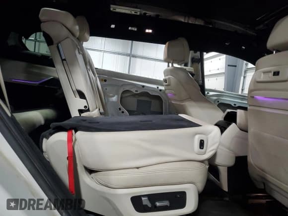 ✅ 2021 BMW X7 xDrive40i • VIN: 5UXCW2C01M9D83887 • Лот: 70344625. Опубликован ранее на Copart с пробегом 132 719 миль. Бесплатный доступ к архиву аукционных продаж из США и подробный отчёт об истории автомобиля на DreamBid. Изображение 11.