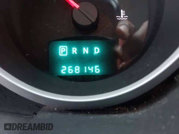 2008 Dodge Grand Caravan SE with VIN 2D8HN44H98R673397, listed as a IAAI auction lot 43531615 with 268,146 mi miles and . Bid and sale history available at DreamBid. Image 7.