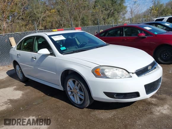 ✅ 2014 Chevrolet Impala LTZ • VIN: 2G1WC5E36E1130886 • Lot: 43533880. Wystawiony na IAAI z przebiegiem 200 445 mil. Bezpłatny archiwum sprzedaży aukcyjnych z USA i szczegółowy raport historii pojazdu na DreamBid. Zdjęcie 1.