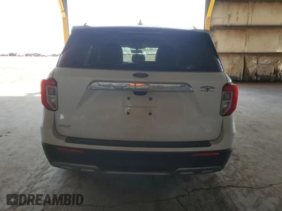 ✅ 2022 Ford Explorer XLT • VIN: 1FMSK7DHXNGC02432 • Lot: 58365625. Wystawiony na Copart z przebiegiem 63 738 mil. Bezpłatny archiwum sprzedaży aukcyjnych z USA i szczegółowy raport historii pojazdu na DreamBid. Zdjęcie 6.