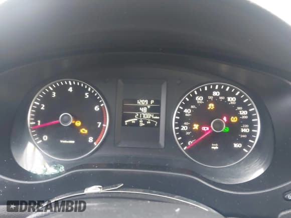 ✅ 2014 Volkswagen Jetta SE • VIN: 3VWD17AJ1EM322226 • Лот: 41211984. Опубликован ранее на IAAI с пробегом 217 084 миль. Бесплатный доступ к архиву аукционных продаж из США и подробный отчёт об истории автомобиля на DreamBid. Изображение 7.