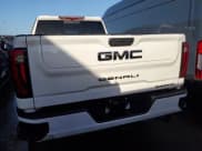 ✅ 2024 GMC Sierra 3500HD Denali • VIN: 1GT49WEY9RF106062 • Lot: 74111274. Wystawiony na Copart z przebiegiem Nie podano. Bezpłatny archiwum sprzedaży aukcyjnych z USA i szczegółowy raport historii pojazdu na DreamBid. Zdjęcie 6.