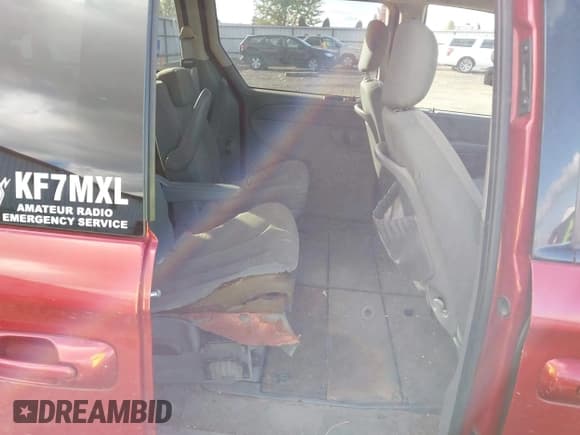 ✅ 2007 Dodge Grand Caravan SE • VIN: 1D4GP24R27B235094 • Lot: 43525366. Listed on IAAI with 112,102 mi. Free auction sales archive from the USA and detailed vehicle history report at DreamBid. Image 8.