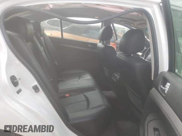 ✅ 2015 Infiniti Q40 • VIN: JN1CV6AP2FM501585 • Лот: 78748614. Опубликован ранее на Copart с пробегом 132 915 миль. Бесплатный доступ к архиву аукционных продаж из США и подробный отчёт об истории автомобиля на DreamBid. Изображение 10.