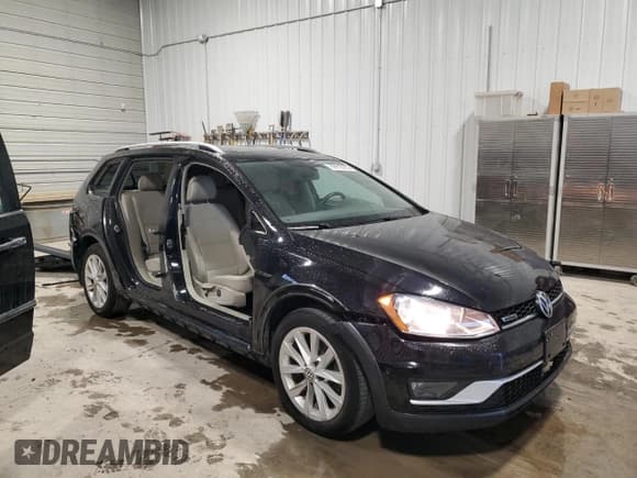 ✅ 2017 Volkswagen Golf S • VIN: 3VWH17AU3HM528437 • Lot: 89918655. Listed on Copart with 75,519 mi. Free auction sales archive from the USA and detailed vehicle history report at DreamBid. Image 4.