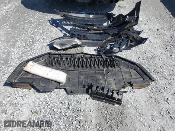 ✅ 2022 Ford Mustang GT • VIN: 1FA6P8CFXN5143025 • Lot: 66652425. Listed on Copart with 15,615 mi. Free auction sales archive from the USA and detailed vehicle history report at DreamBid. Image 12.