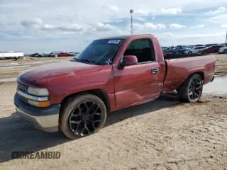 ✅ 2000 Chevrolet Silverado 1500 • VIN: 1GCEC14V0YZ361180 • Лот: 79730794. Опубликован ранее на Copart с пробегом Не указан. Бесплатный доступ к архиву аукционных продаж из США и подробный отчёт об истории автомобиля на DreamBid. Изображение 1.