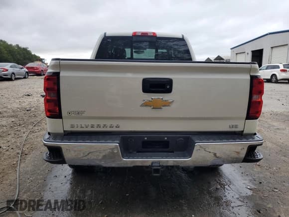 ✅ 2015 Chevrolet Silverado 1500 LTZ • VIN: 3GCUKSECXFG311126 • Lot: 84416175. Listed on Copart with 121,606 mi. Free auction sales archive from the USA and detailed vehicle history report at DreamBid. Image 6.