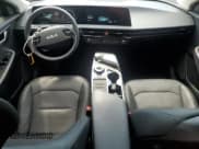 ✅ 2022 Kia EV6 Wind • VIN: KNDC34LA6N5060116 • Лот: 53617885. Опубликован ранее на Copart с пробегом 35 069 миль. Бесплатный доступ к архиву аукционных продаж из США и подробный отчёт об истории автомобиля на DreamBid. Изображение 8.