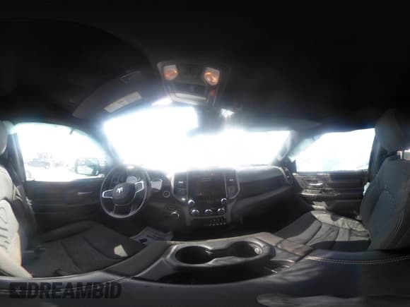 ✅ 2025 Ram 1500 Tradesman • VIN: 1C6RRFGG5SN559981 • Lot: 41612110. Wystawiony na IAAI z przebiegiem 10 650 mil. Bezpłatny archiwum sprzedaży aukcyjnych z USA i szczegółowy raport historii pojazdu na DreamBid. Zdjęcie 18.