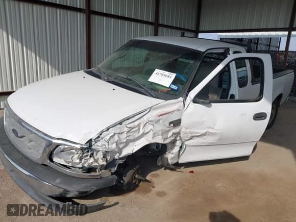 ✅ 2000 Ford F-150 XL • VIN: 1FTRX17W2YKB10745 • Lot: 43705083. Listed on IAAI with Not provided. Free auction sales archive from the USA and detailed vehicle history report at DreamBid. Image 17.