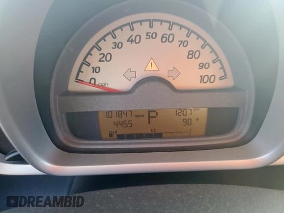 ✅ 2009 Smart fortwo Passion • VIN: WMEEK31X59K243576 • Лот: 80968335. Опубликован ранее на Copart с пробегом 101 847 миль. Бесплатный доступ к архиву аукционных продаж из США и подробный отчёт об истории автомобиля на DreamBid. Изображение 9.